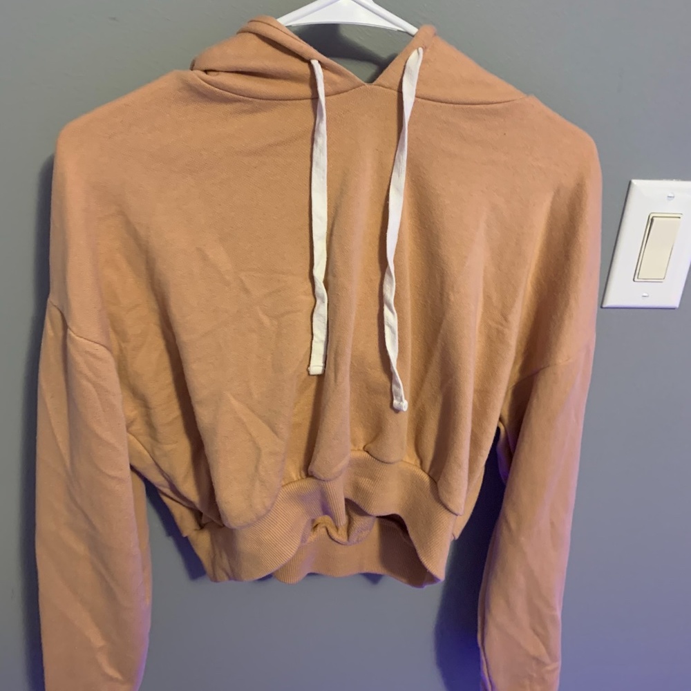 cropped sweatshirt